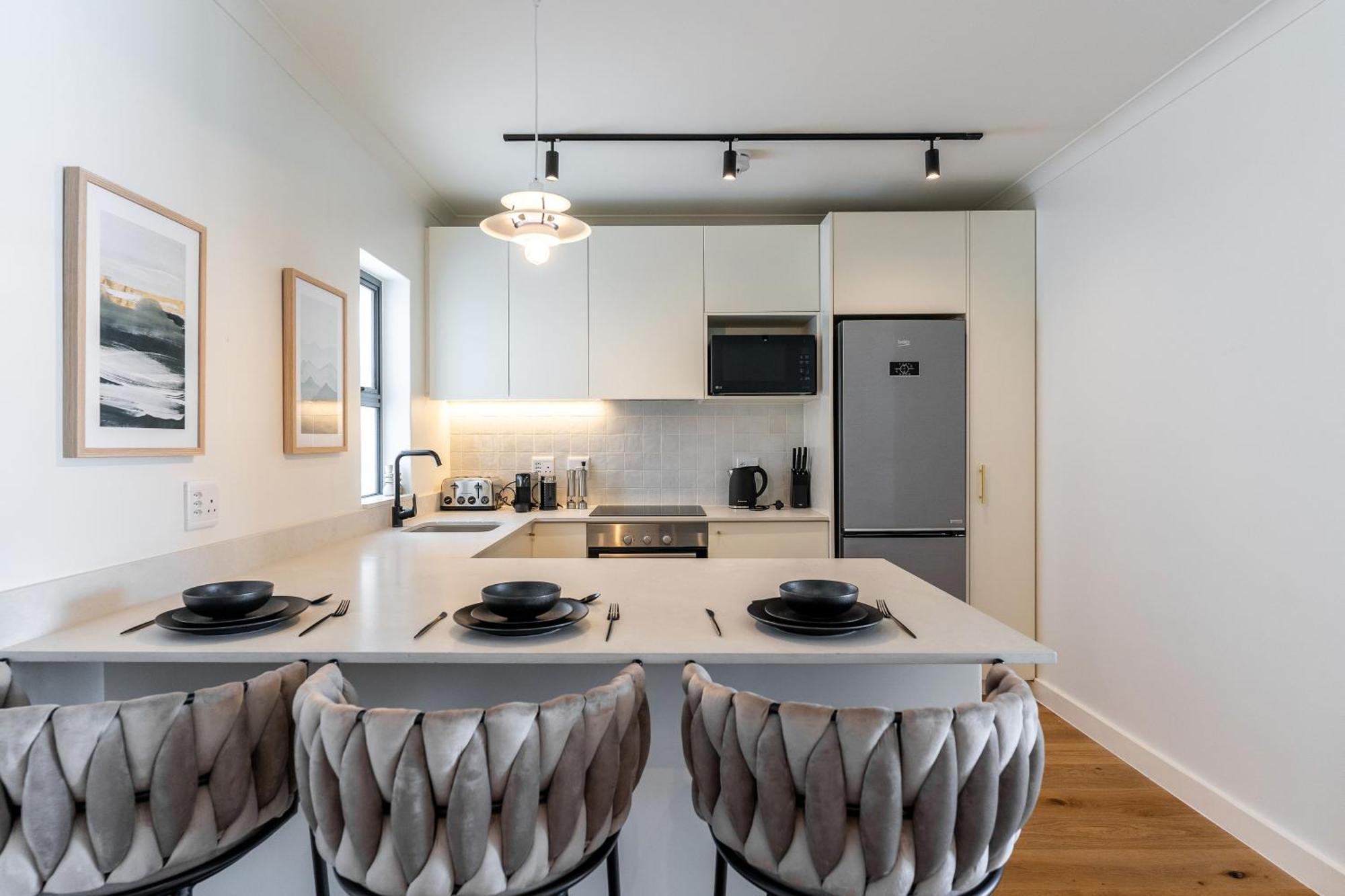 Topaz Views - Luxury In Sea Point With Views * Cape Town