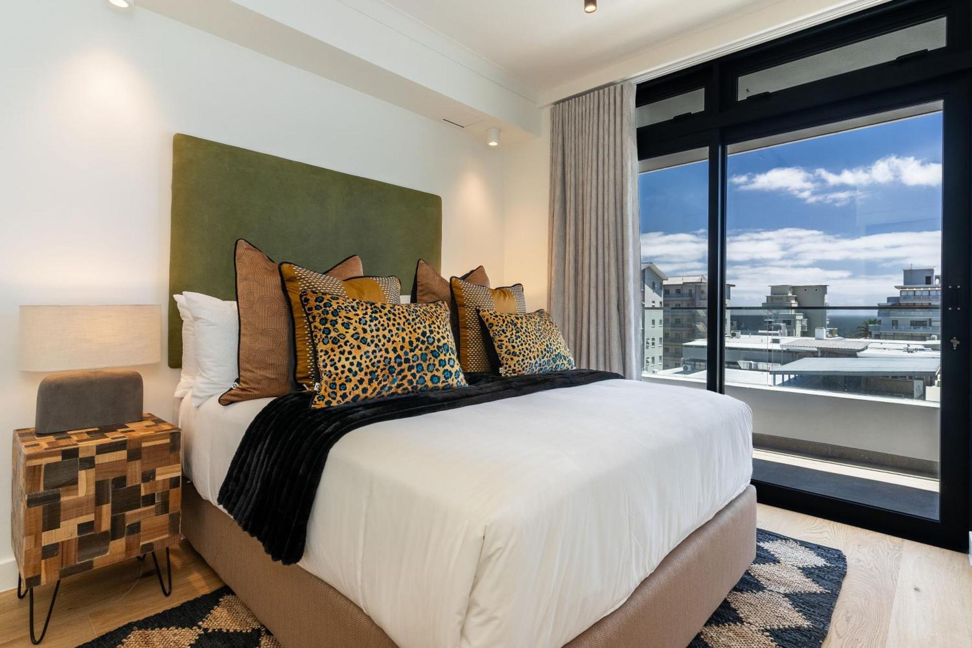 Topaz Views - Luxury In Sea Point With Views Apartment Cape Town